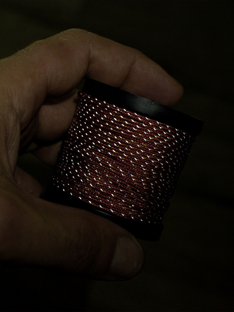 Микрокорд T-Gear x CORD nylon катушка 30м световозвращающий (Red'n'Stripes)