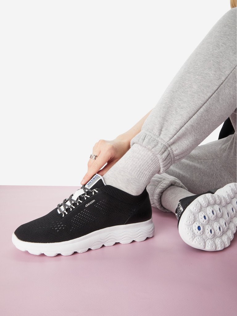 Полуботинки женские Geox Spherica