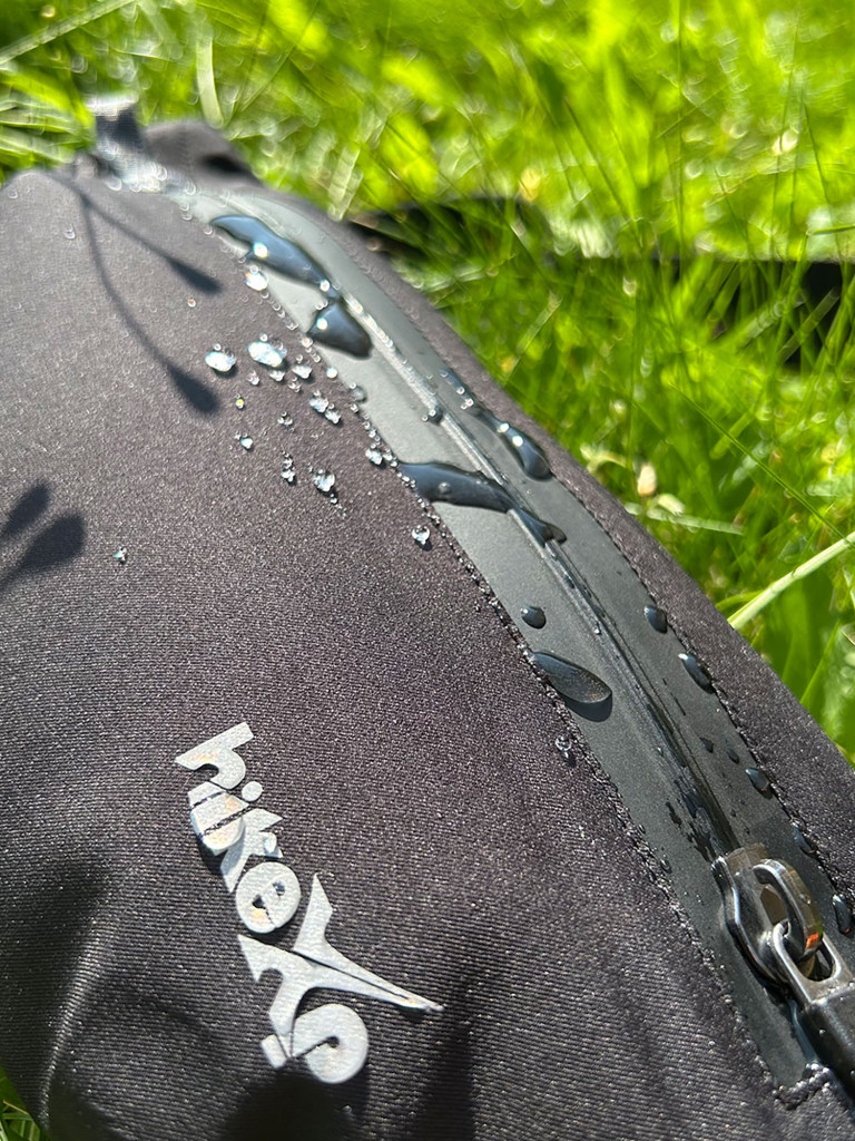 Непромокаемая поясная сумка hikeXp черная