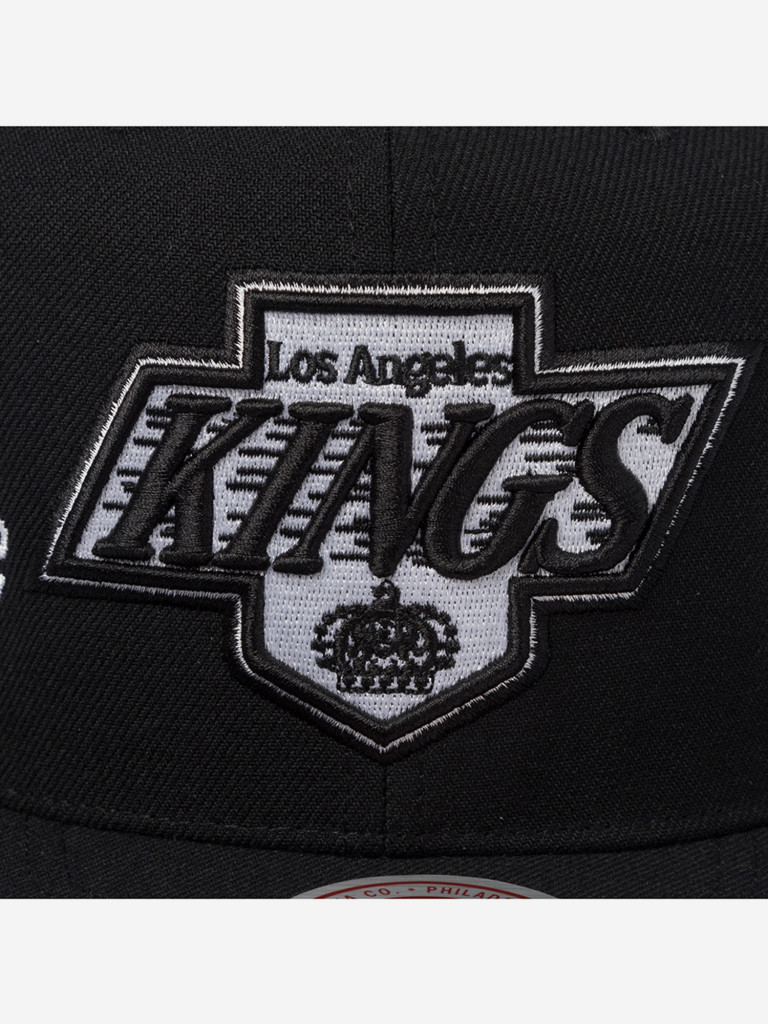 Бейсболка с прямым козырьком MITCHELL NESS HS12816-LAKBLCK Los Angeles Kings NHL