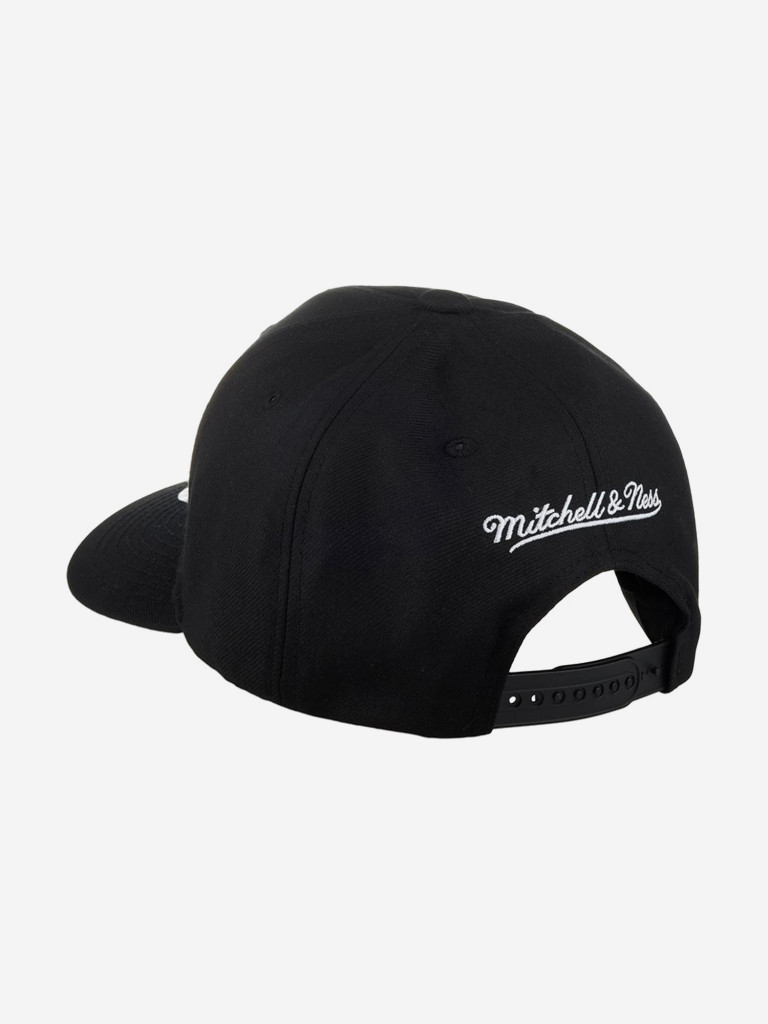 Бейсболка MITCHELL NESS HHSS5370-BBNYYPPPBLCK Boston Bruins NHL (черный)