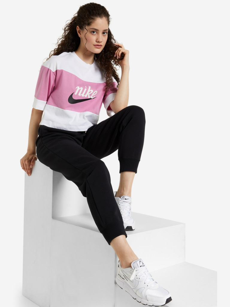 Футболка женская Nike Sportswear Varsity