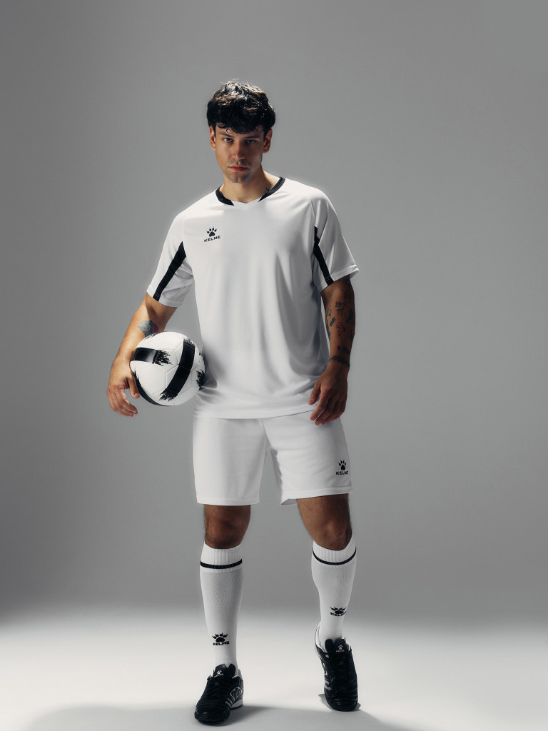 Комплект футбольной формы KELME Football Suit