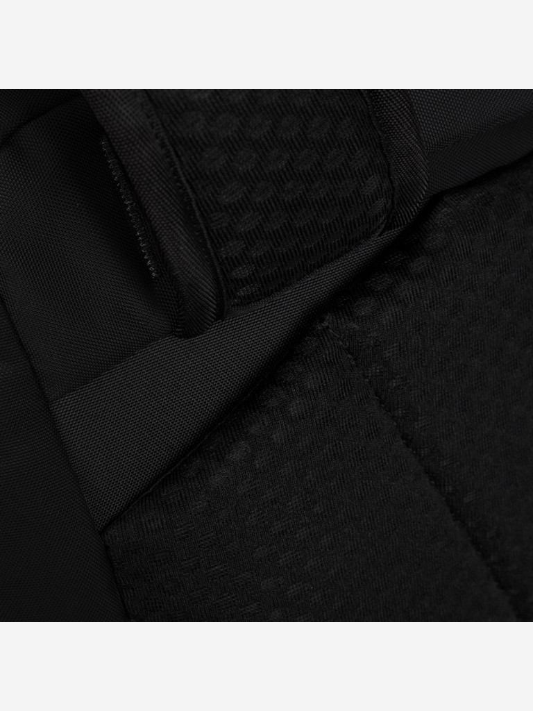 Рюкзак в ручную кладь антивор Pacsafe Venturesafe EXP45, черная смола, 45 л.