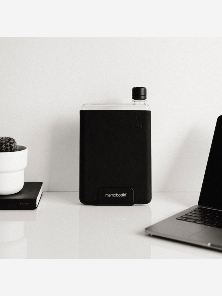 Бутылка с силиконовым чехлом Memobottle A5, черный