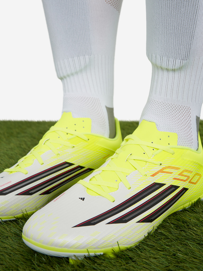 Бутсы мужские adidas F50 Club Fg/Mg