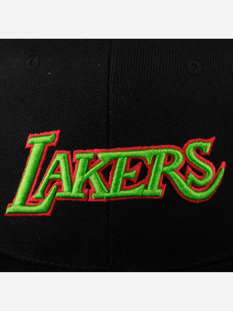 Бейсболка с прямым козырьком MITCHELL NESS 6HSFSH21324-LALBLCK Los Angeles Lakers NBA (черный)