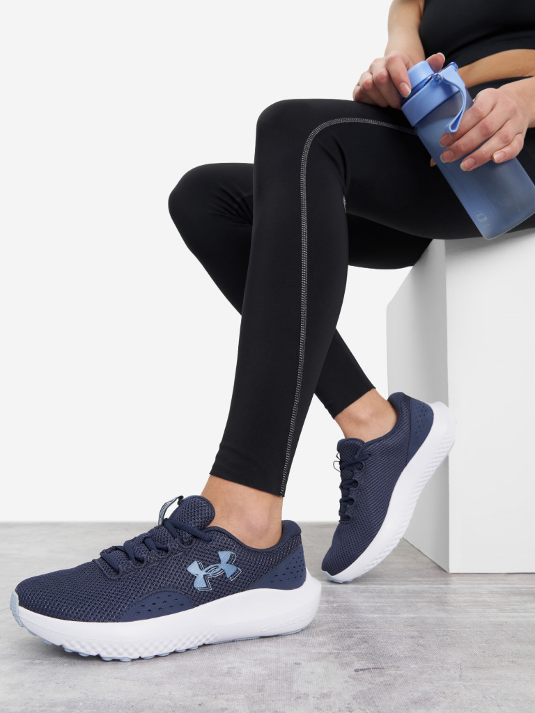 Кроссовки женские Under Armour Charged Surge 4