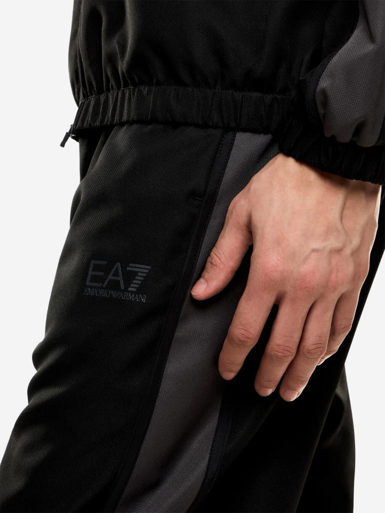 Костюм мужской EA7 Emporio Armani