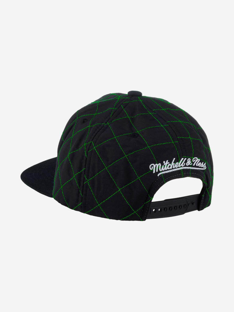 Бейсболка с прямым козырьком MITCHELL NESS HHSS1212-BCEYYPPPBLCK Boston Celtics NBA (черный)