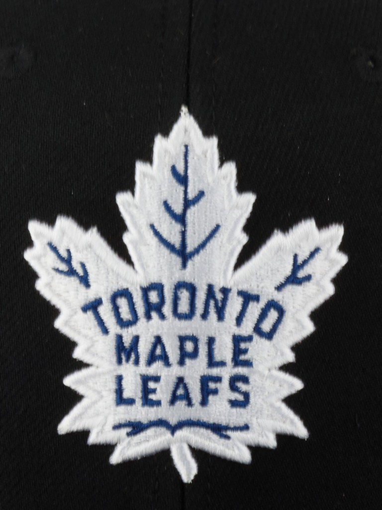 Бейсболка MITCHELL NESS HHSS6564-TMLYYPPPBLCK Toronto Maple Leafs NHL (черный)