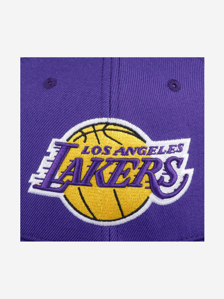 Бейсболка с прямым козырьком MITCHELL NESS HHSS3256-LALYYPPPPURP Los Angeles Lakers NBA (фиолетовый)