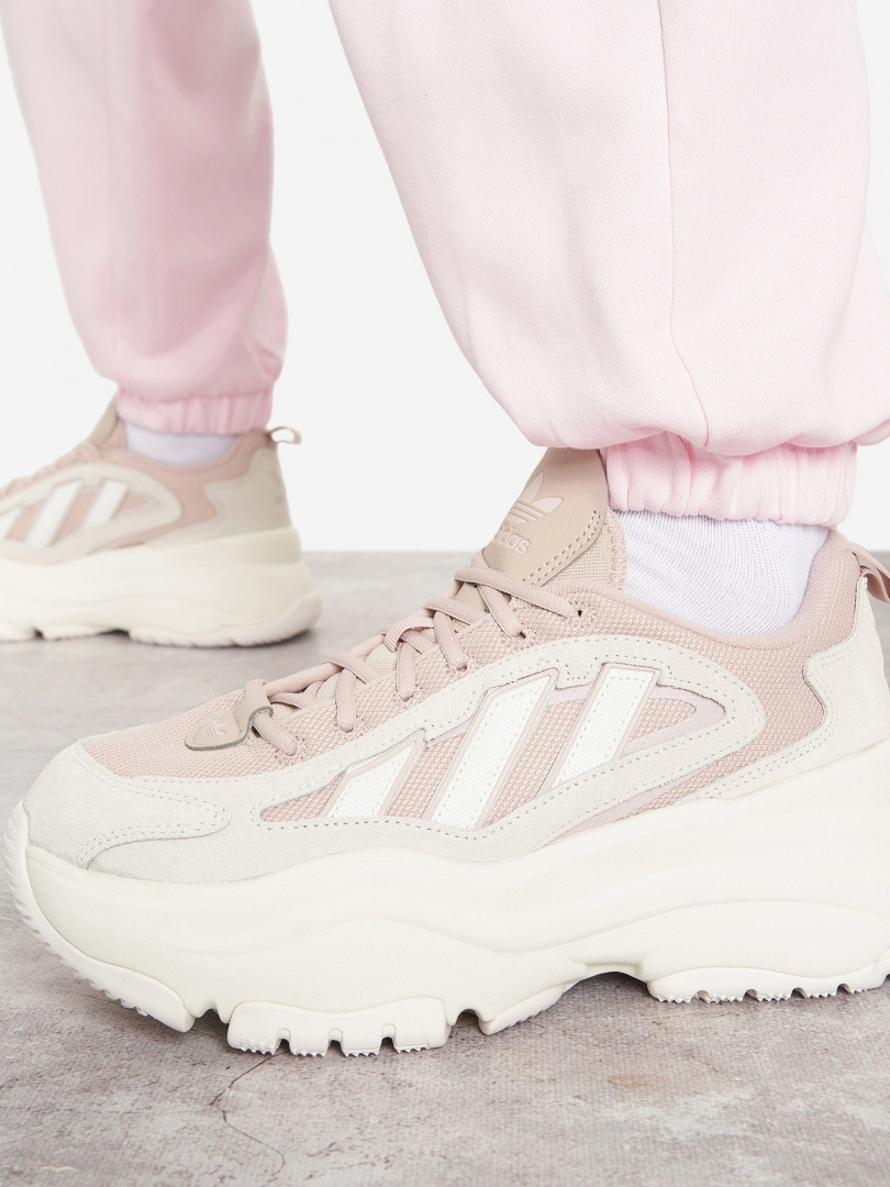 Кроссовки женские adidas Ozgaia Бежевый 12599₽