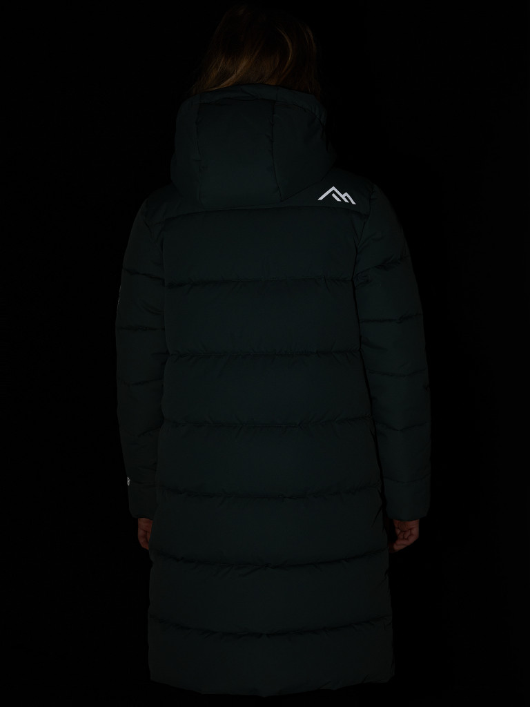 Пальто утепленное для девочек Outventure