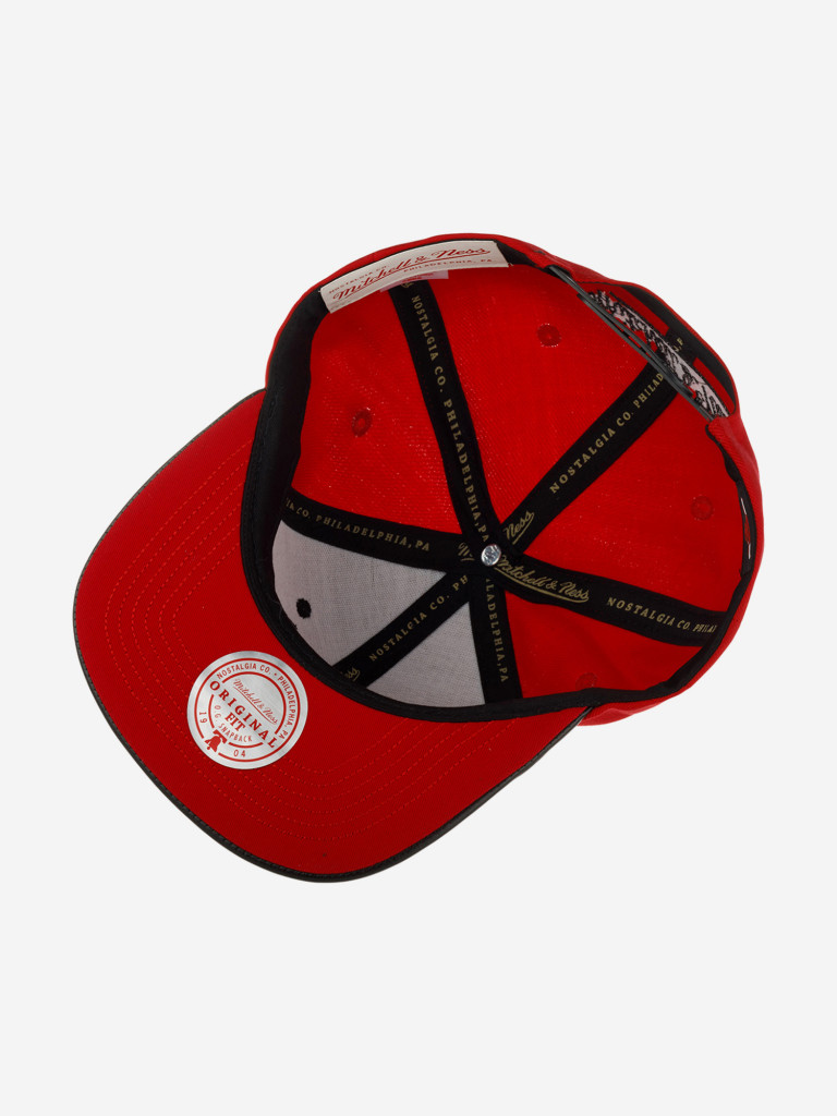 Бейсболка с прямым козырьком MITCHELL NESS 6HSSMM19224-CBUBKRD Chicago Bulls NBA (черный)