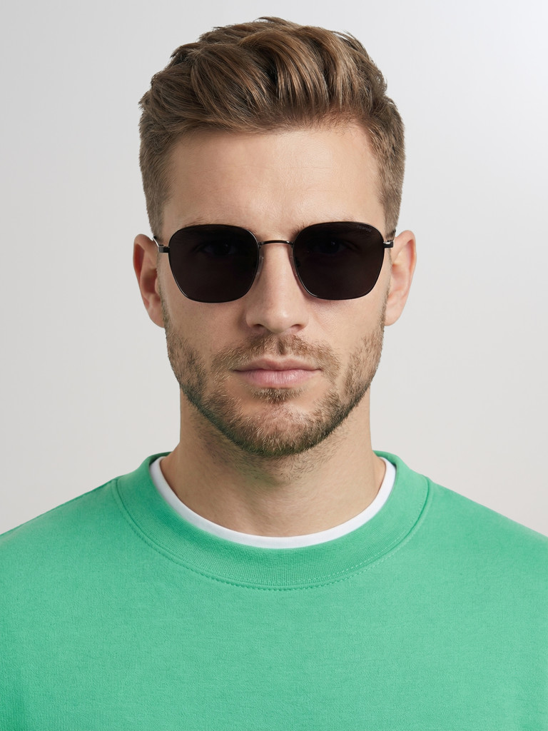 Солнцезащитные очки Polaroid