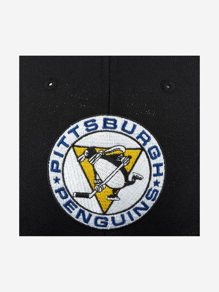Бейсболка с прямым козырьком MITCHELL NESS 6HSSSH22089-PPEBLCK Pittsburgh Penguins NHL (черный)