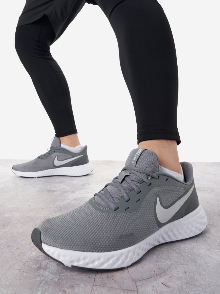 Кроссовки мужские Nike Revolution 5