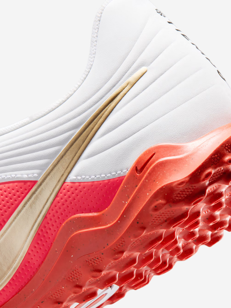 Бутсы мужские Nike Tiempo Maestro Club Tf