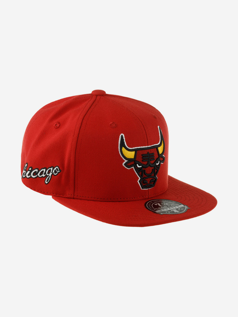 Бейсболка с прямым козырьком MITCHELL NESS HHSF5150-CBUYYPPPRED Chicago Bulls NBA (красный)
