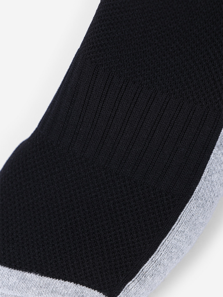 Носки противоскользящие высокие FN Swift