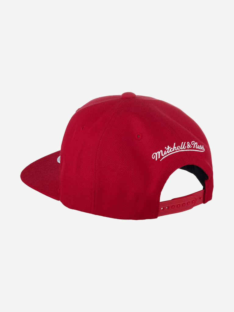 Бейсболка с прямым козырьком MITCHELL NESS HHSS3258-CBUYYPPPRED1 Chicago Bulls NBA