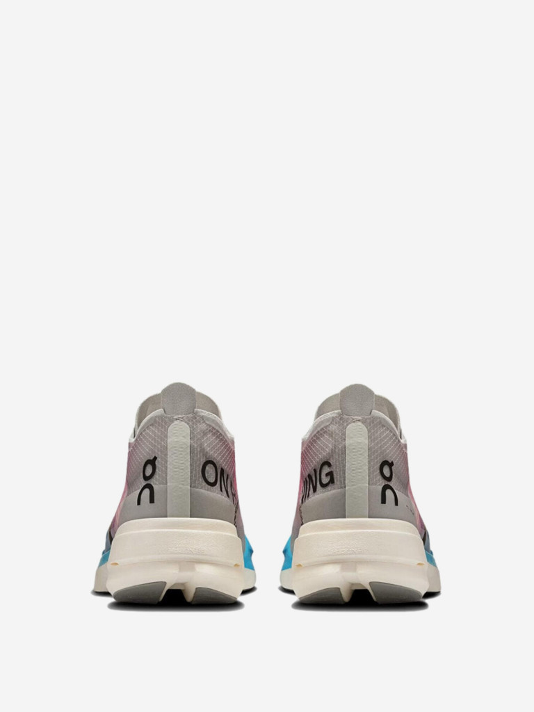 Кроссовки женские беговые ON Cloudboom Strike