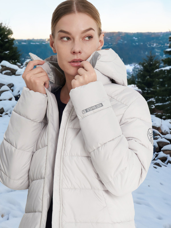 Пуховик женский Outventure арт. 130253 черничный цвет — купить за 7999 руб., отзывы в интернет-магазине Спортмастер