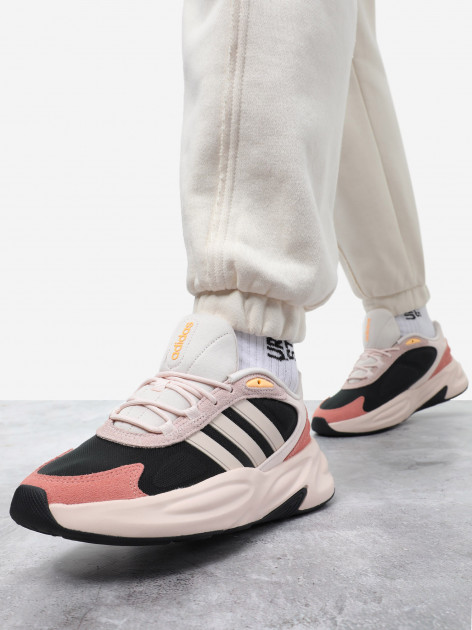 Adidas yung 1 store rosa chiaro e bianco