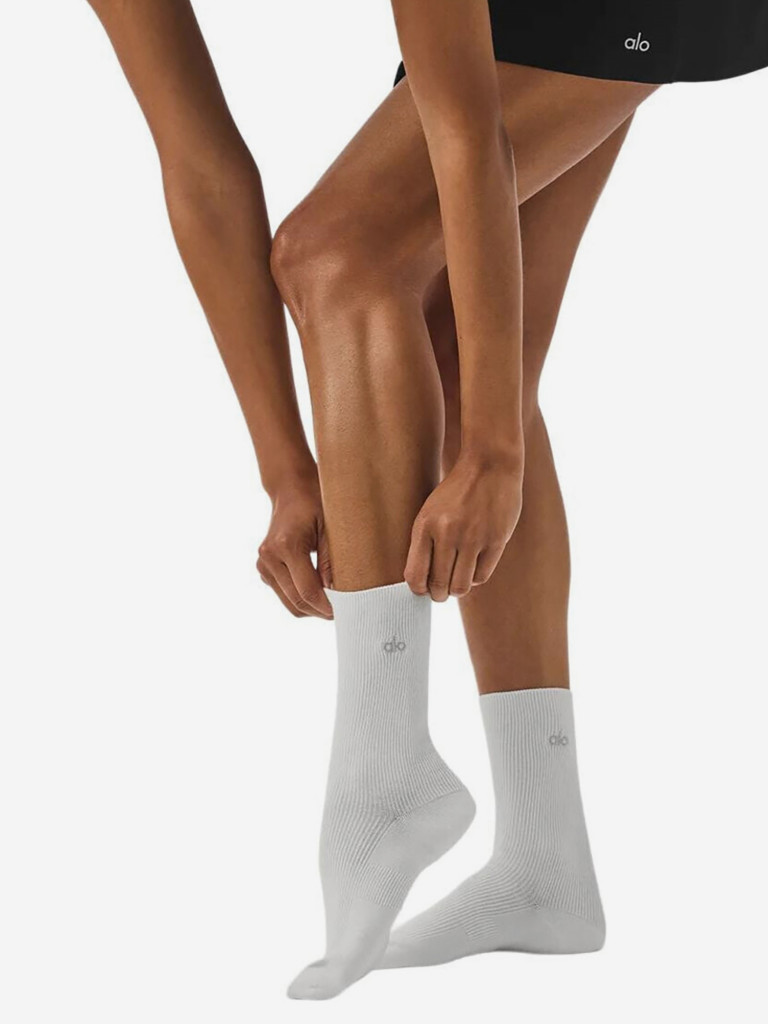 Носки унисекс Alo Yoga Half-Crew Understated