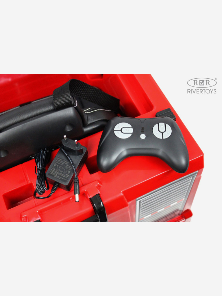 Детский электромобиль RIVERTOYS A555AA