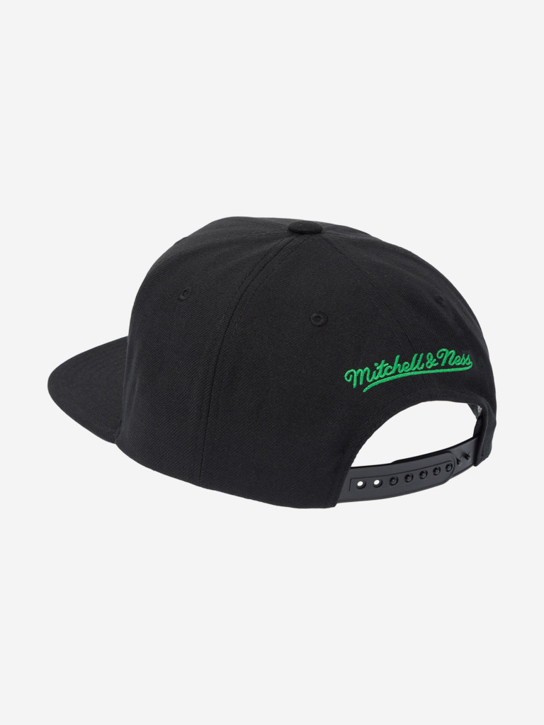 Бейсболка с прямым козырьком MITCHELL NESS HS9626-BCEBLCK Boston Celtics NBA (черный)