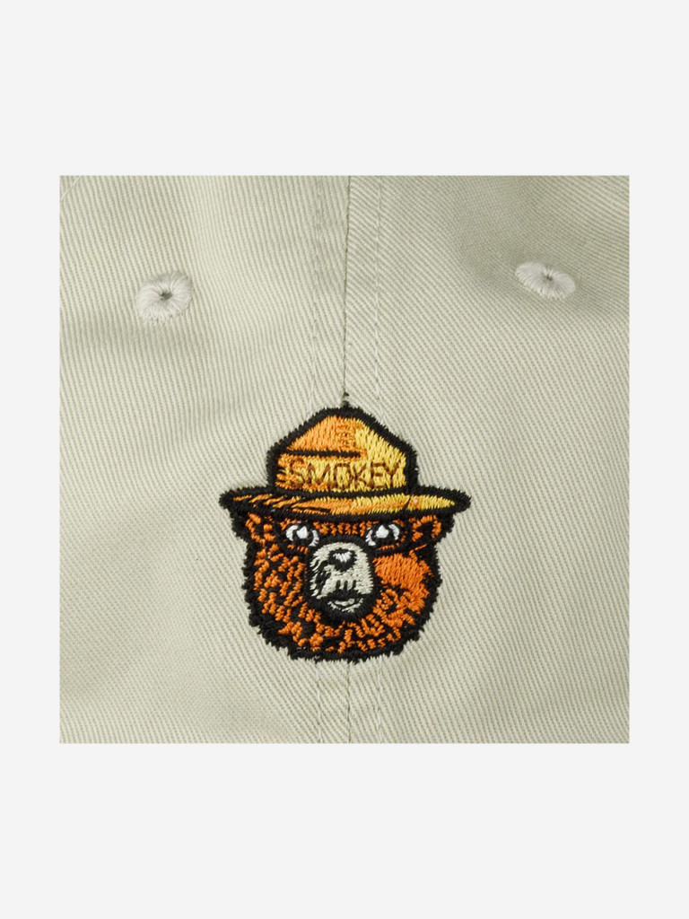 Бейсболка AMERICAN NEEDLE 21015A-SBEAR Smokey Bear Micro Slouch (белый)