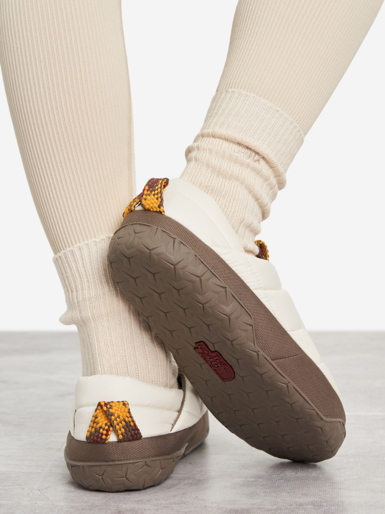 Слипоны утепленные женские The North Face Nuptse Mule