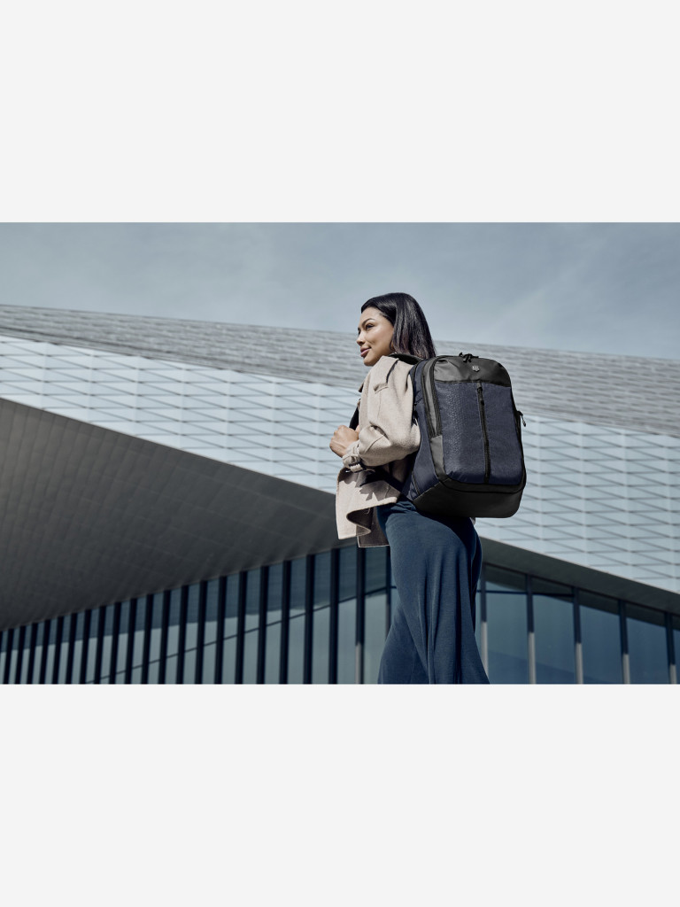 Рюкзак городской VICTORINOX Altmont Original Vertical-Zip Backpack с отделением для ноутбука 17”