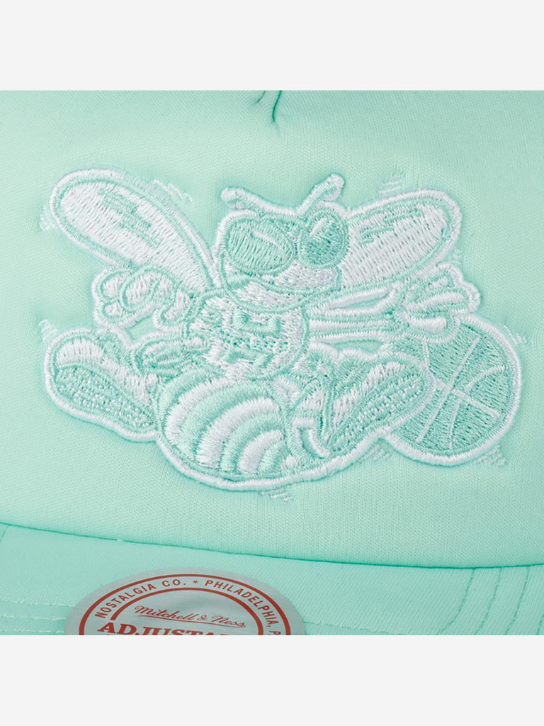 Бейсболка с сеточкой MITCHELL NESS 5HSSLD21130-CHOTEAL Charlotte Hornets NBA