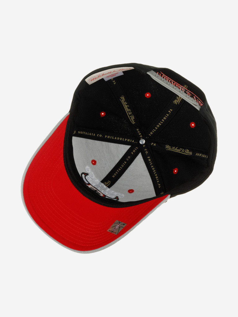 Бейсболка MITCHELL NESS HP7956-CBUBLCK Chicago Bulls NBA (черный)