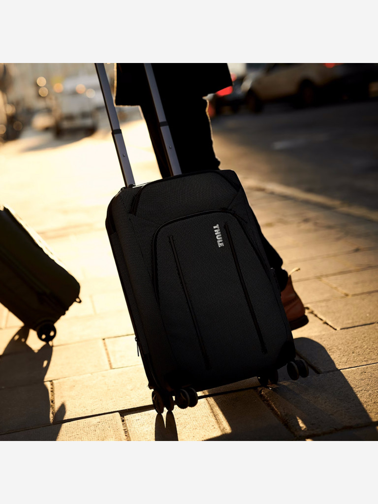Чемодан с вращающимися колесами для ручной клади Thule Crossover 2 Expandable Carry-on Spinner, 35л