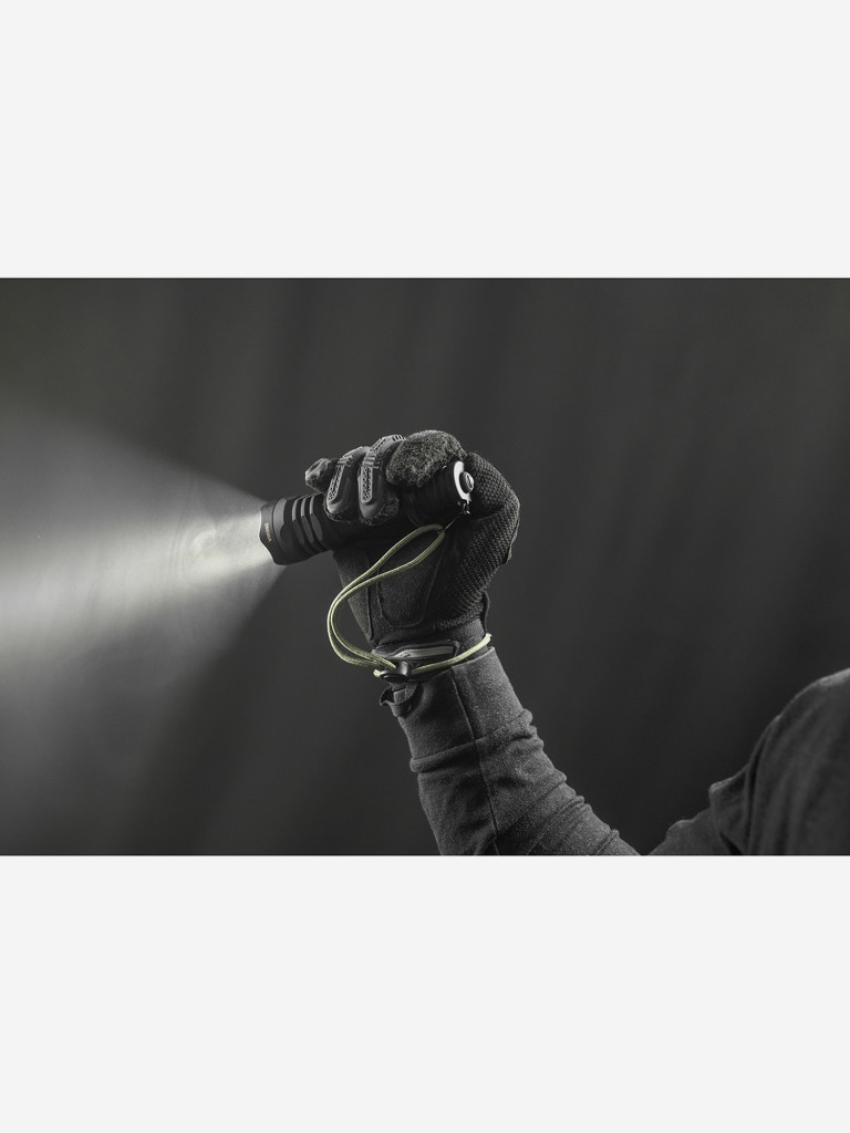 Фонарь светодиодный тактический Armytek Viking, 2330 лм, 295 м, теплый свет