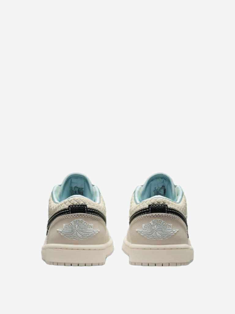 Кроссовки Jordan 1 Low Se Sanddrift Glacier Blue