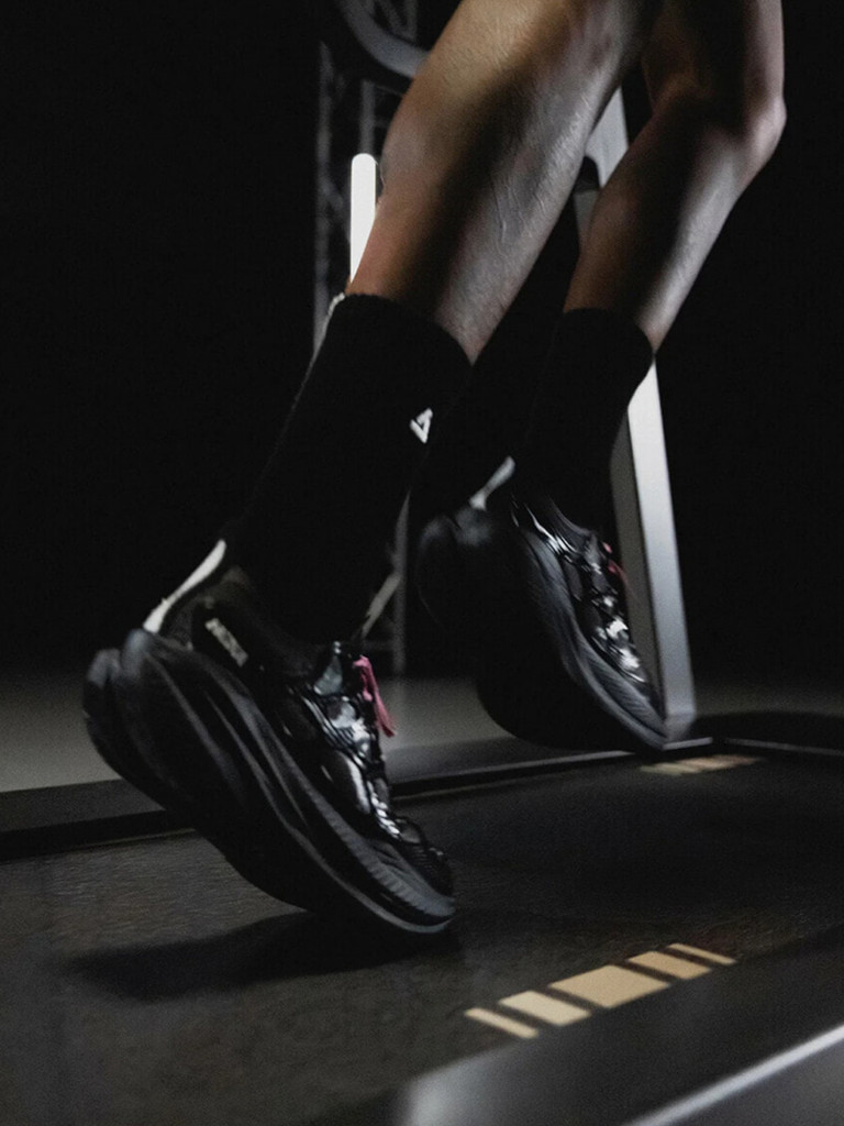 Кроссовки HOKA ONE ONE Mach X Caged