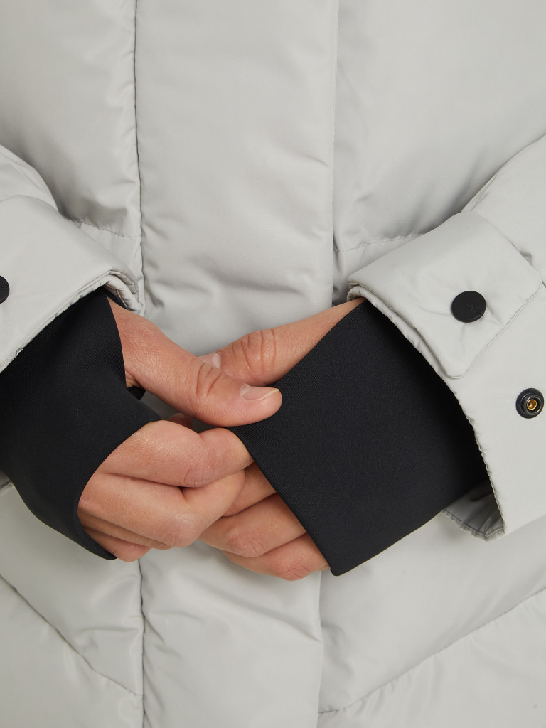 Пуховик женский KRAKATAU Amery