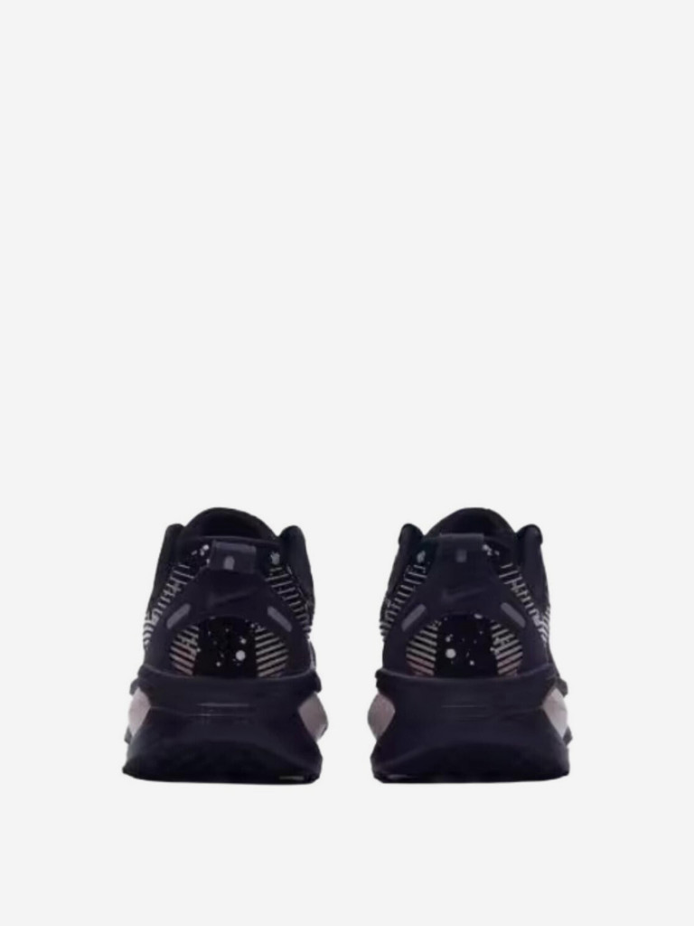 Кроссовки Nike Vomero 18