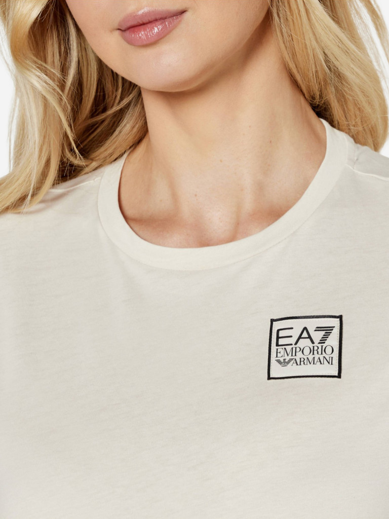 Футболка женская EA7 EMPORIO ARMANI