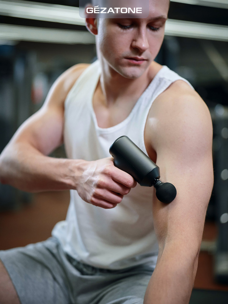 Перкуссионный массажер пистолет для тела Gezatone AMG140 7 насадок