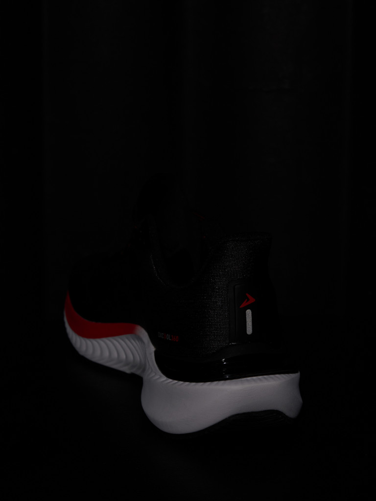 Кроссовки мужские Demix Spectre Enrblast 4