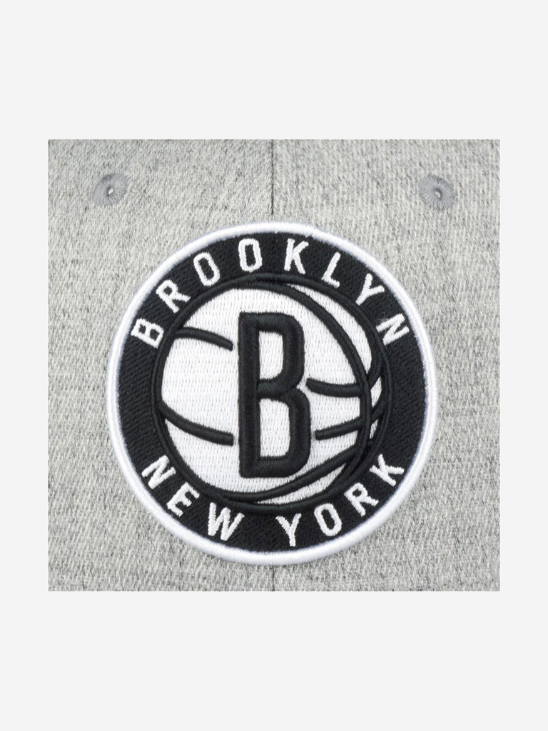 Бейсболка с прямым козырьком MITCHELL NESS HHSS3273-BNEYYPPPGYHT Brooklyn Nets NBA (серый)