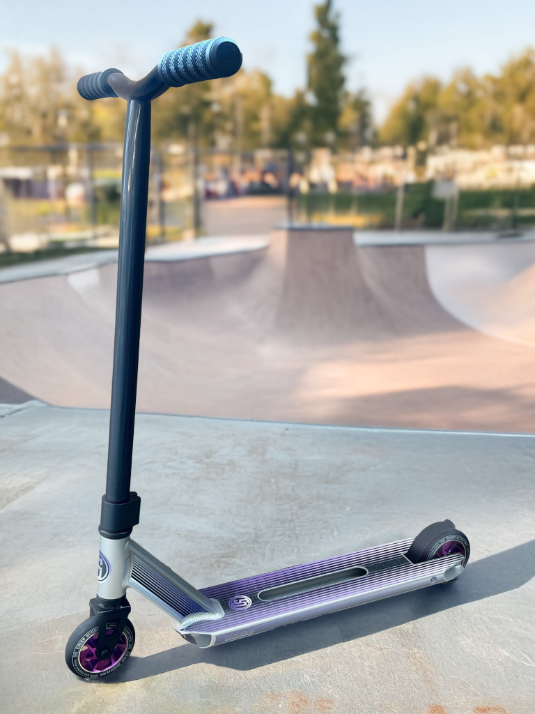 Самокат Crisp Blitz