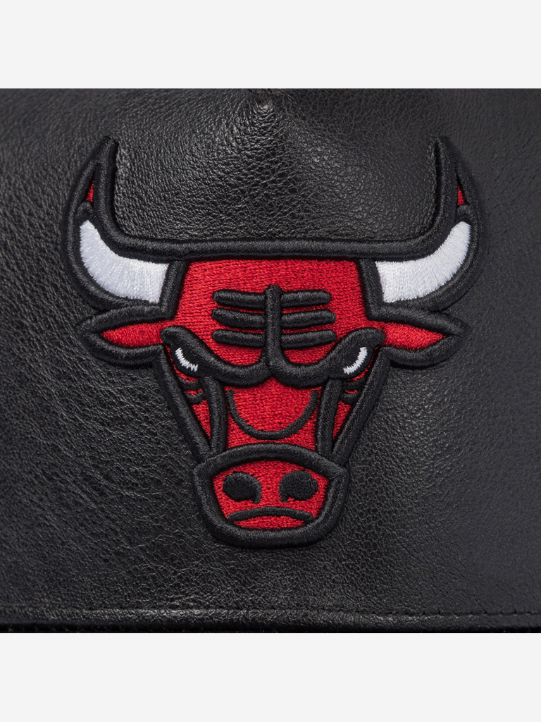 Бейсболка MITCHELL NESS HP11978-CBUBLCK Chicago Bulls NBA (черный)