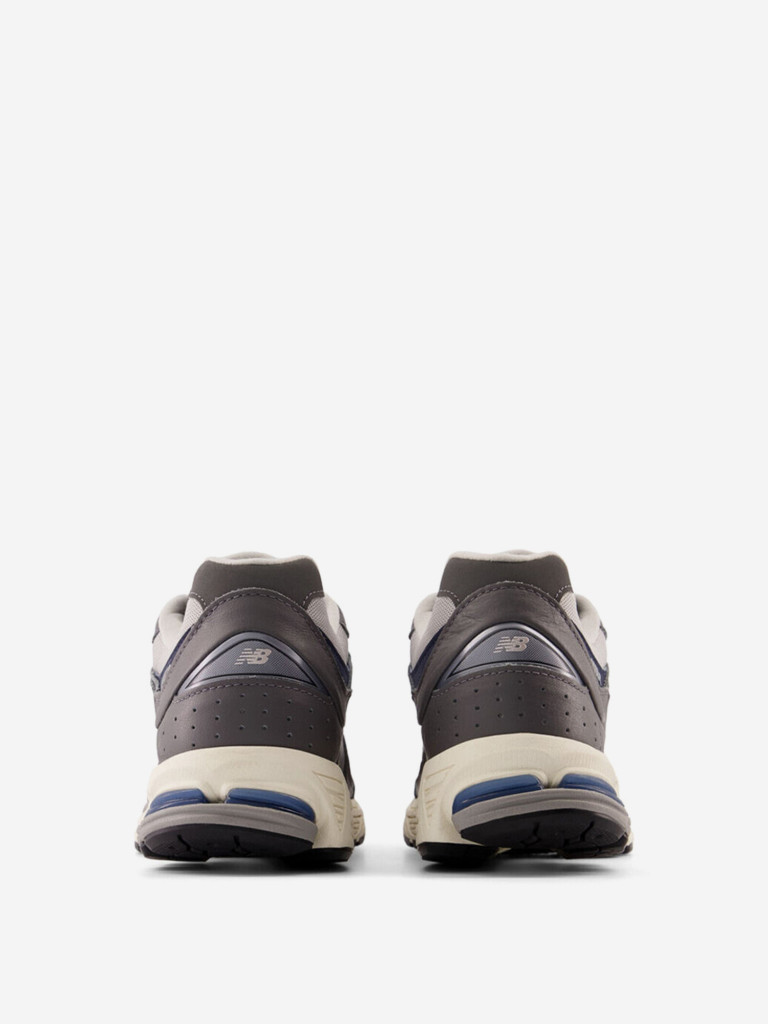 Кроссовки New Balance 2002R